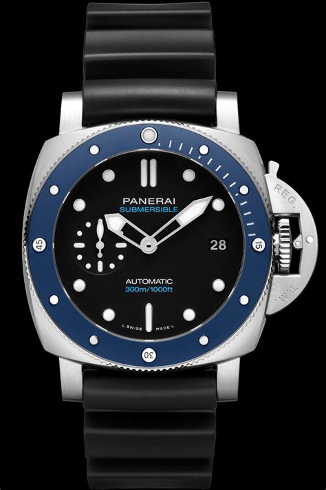 panerai 682 vs 305|Panerai 42 mm submersible.